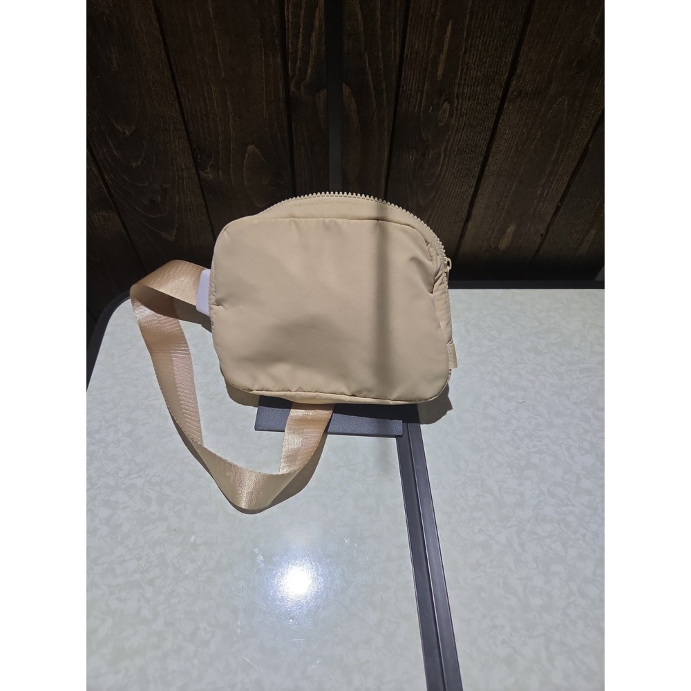 Apana‎ Crossbody Bag